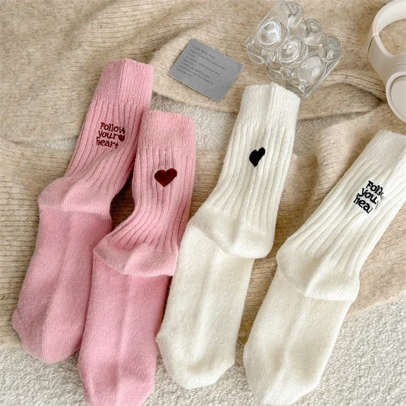 Embroidery On Socks - Harajuku kawaii meio tubo meias outono