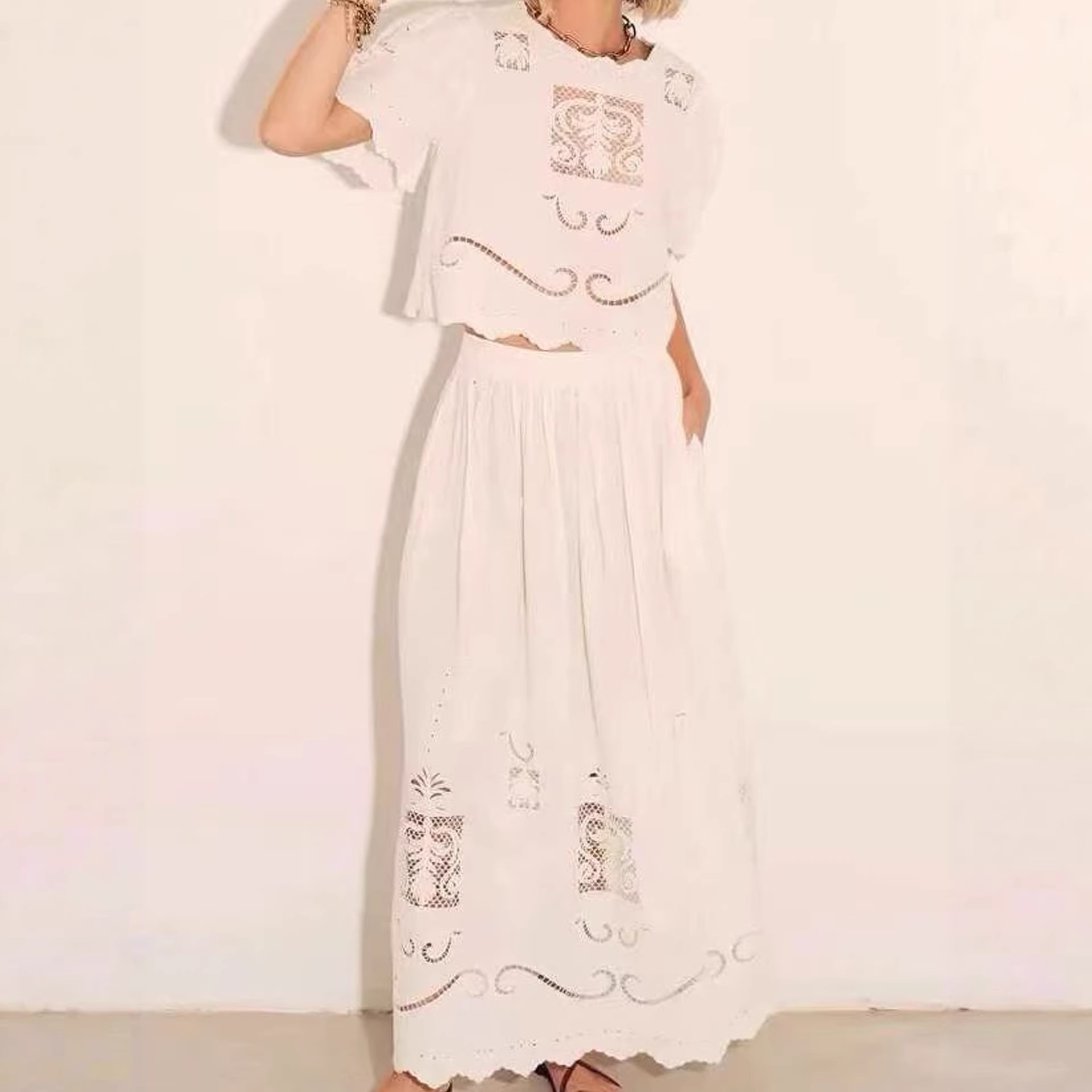 Embroidery Effect - Conjunto Feminino de Camisa e Saia