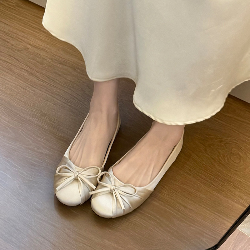 Embroidery Flat Shoes - Novo 2026 Sapatilhas Femininas de Cetim