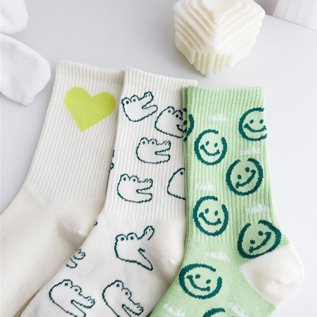 Meias Casuais Femininas Estilo - Embroidery On Socks avaliação e preço