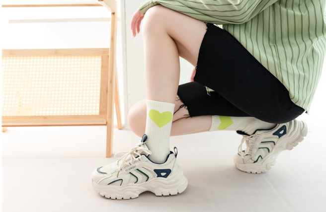 Meias Casuais Femininas Estilo - Embroidery On Socks avaliação e preço