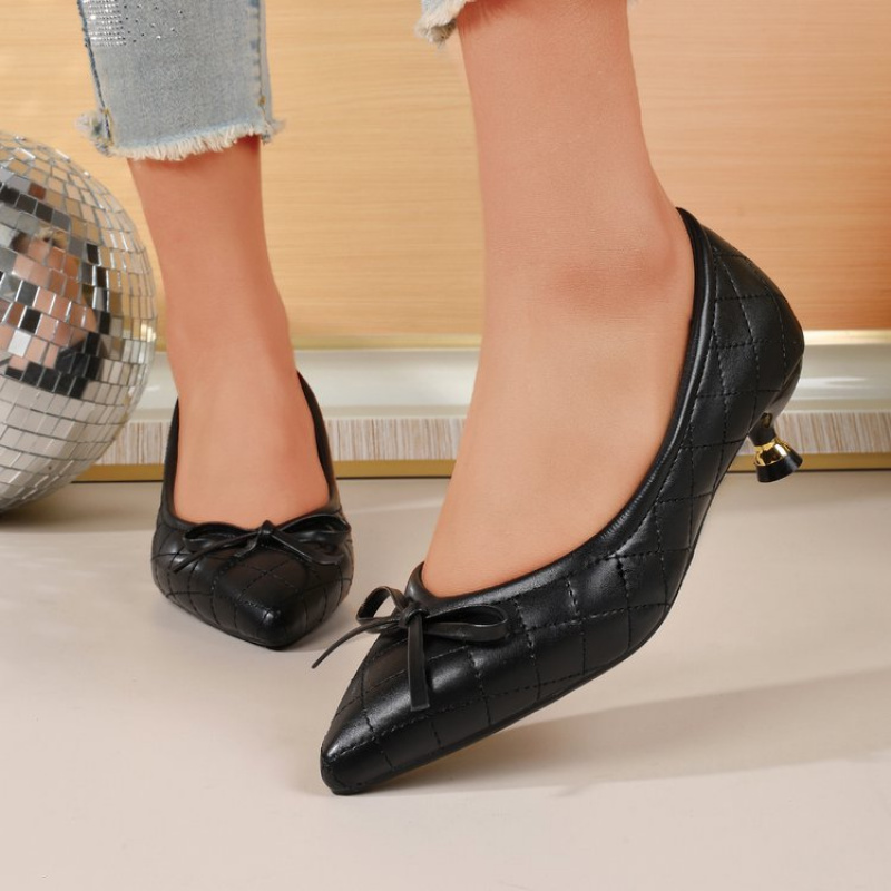 Scarpin Vintage Bico Fino Laço - Embroidery Flat Shoes avaliação e preço