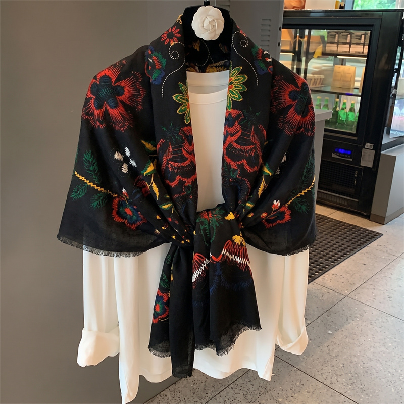 Hijab Muçulmano de Cetim Luxuo - Embroidery Hijab avaliação e preço