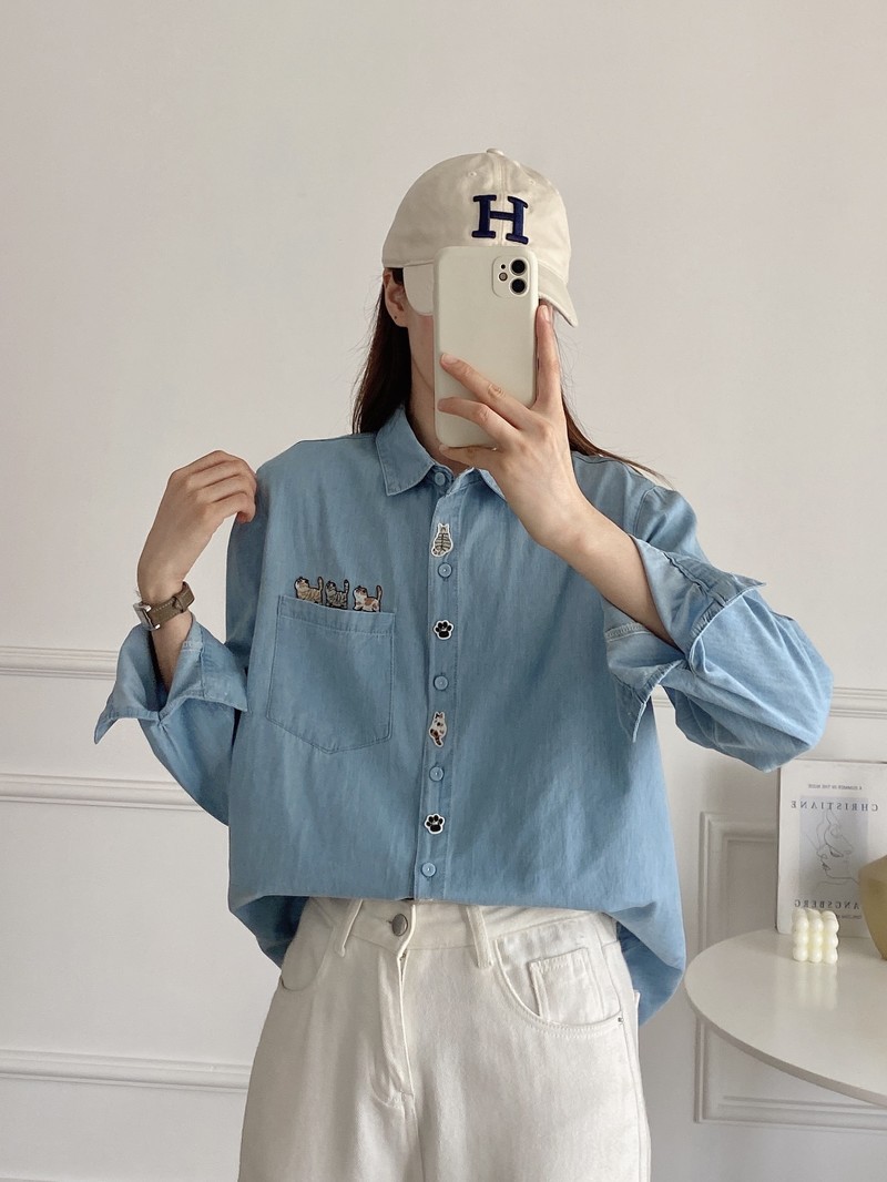 Nova Camisa Jeans Feminina de  - Embroidery Cat avaliação e preço